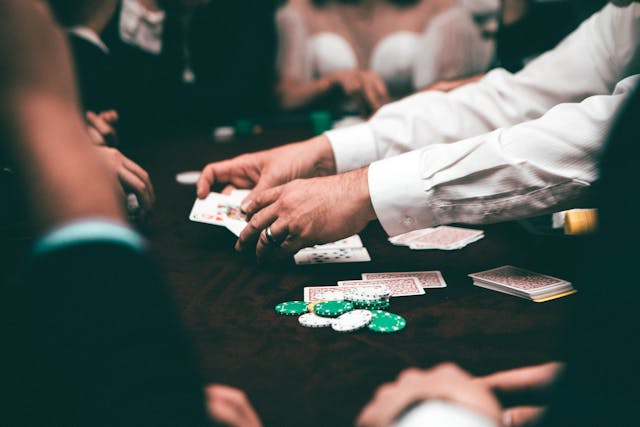 Impozitare jocuri de noroc: Ghid complet privind veniturile din pariuri sportive, loto si alte jocuri