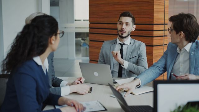 Transferul de active intre societati afiliate: ​monografie contabila si reglementari cheie
