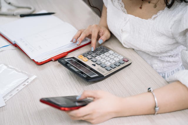 TVA deductibil: ce inseamna, in ce conditii se aplica, spete utile